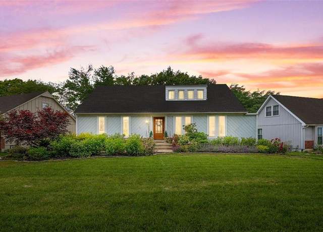 Property at 10236 Noland Rd, Lenexa, KS 66215, 5 beds, 3 baths