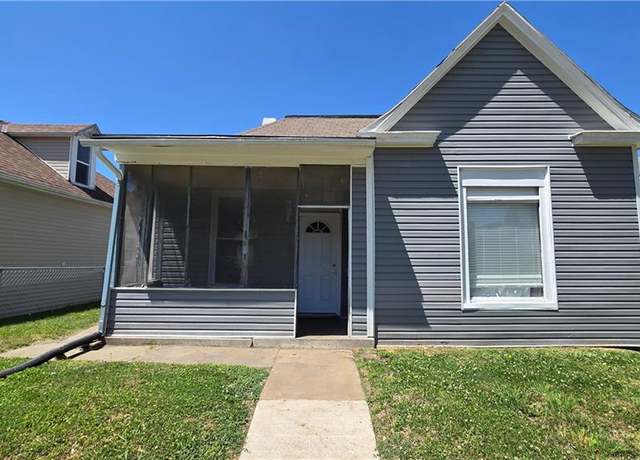 Property at 2316 S 10 St, St Joseph, MO 64503, 2 beds, 1 bath