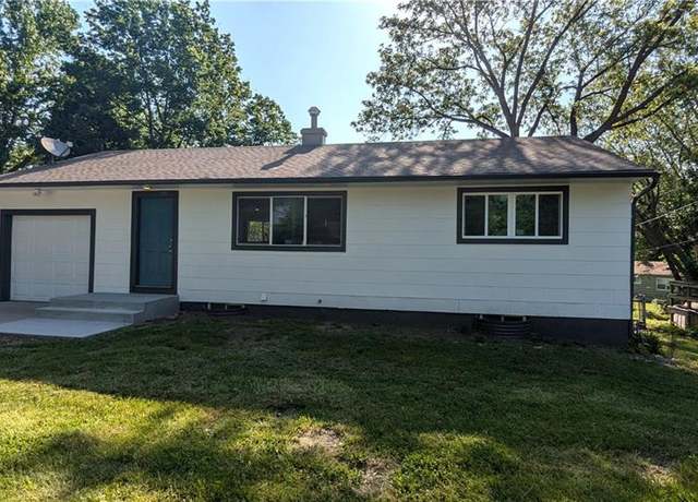 Property at 11403 Herrick Ave, Kansas City, MO 64134, 3 beds, 1 bath