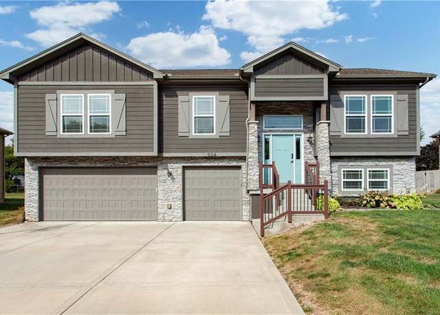 Property at 304 Blackjack Ave, Lone Jack, MO 64070, 4 beds, 3 baths