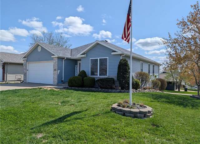 Property at 1726 Sunrise Dr, Warrensburg, MO 64093, 3 beds, 3 baths