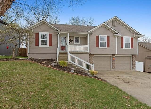 Property at 1509 NW Nicholas Dr, Grain Valley, MO 64029, 3 beds, 3 baths