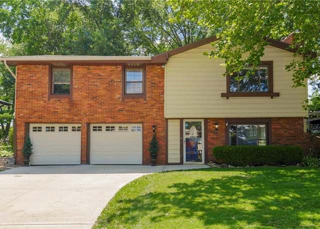 Property at 1605 NW 66th St, Kansas City, MO 64118, 3 beds, 1 bath