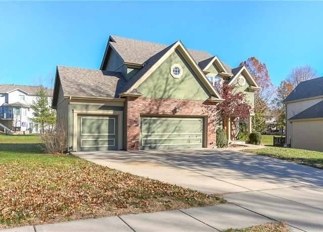 Property at 9009 N Kentucky Ave, Kansas City, MO 64157, 5 beds, 4.5 baths