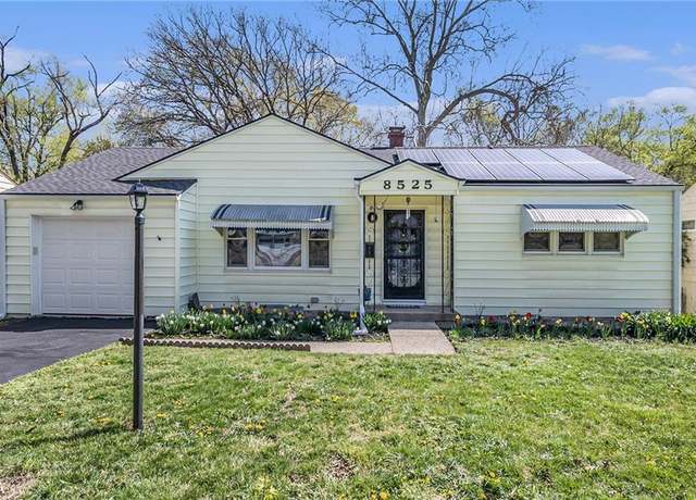 Property at 8525 Sleepy Hollow Rd, Kansas City, MO 64114, 3 beds, 1.5 baths