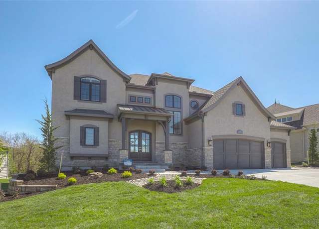 Property at 17032 Parkhill St, Overland Park, KS 66221, 5 beds, 4.5 baths