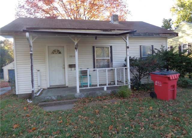 Property at 1810 S Maywood Ave, Independence, MO 64053, 2 beds, 2 baths