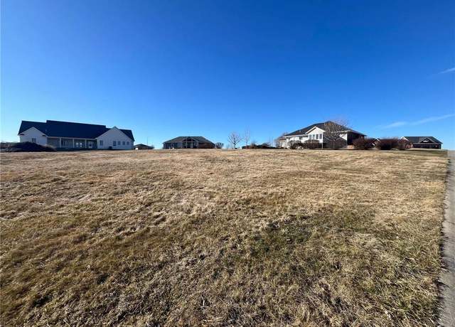 Property at 25667 Magnolia Cir, Maryville, MO 64468
