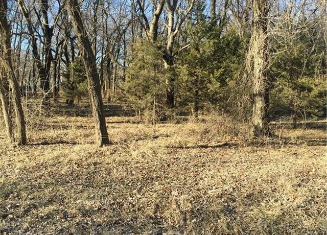 Property at 726 West Sugar Lake Dr, Mound City, KS 66056