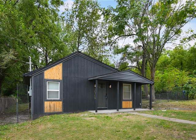 Property at 10709 E 13th St, Independence, MO 64052, 2 beds, 1 bath