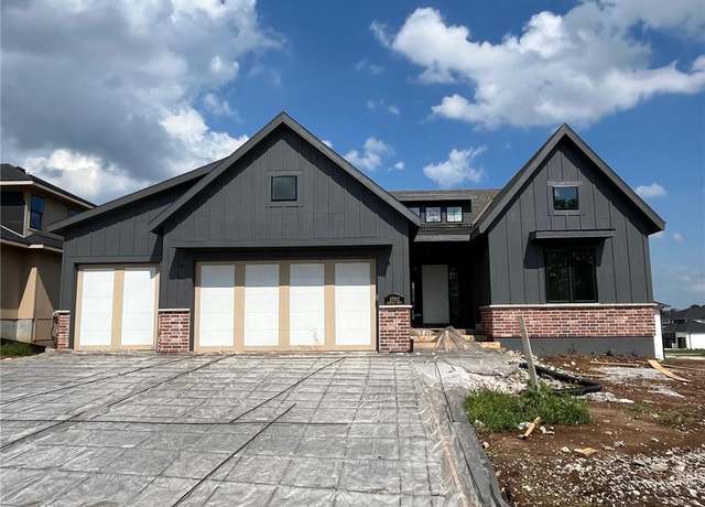 Property at 17013 Parkhill St, Overland Park, KS 66221, 4 beds, 3.5 baths