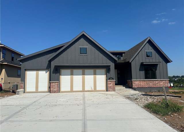 Property at 17013 Parkhill St, Overland Park, KS 66221, 4 beds, 3.5 baths