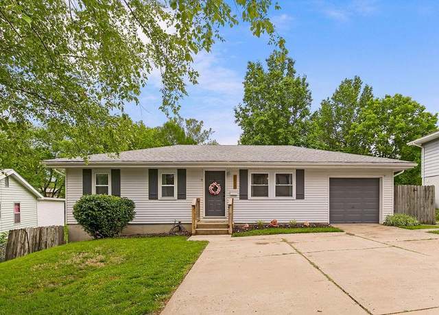 Property at 7829 NE San Rafael Dr, Kansas City, MO 64119, 4 beds, 2 baths