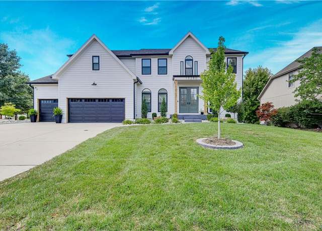 Property at 13280 Falmouth St, Leawood, KS 66209, 4 beds, 4.5 baths