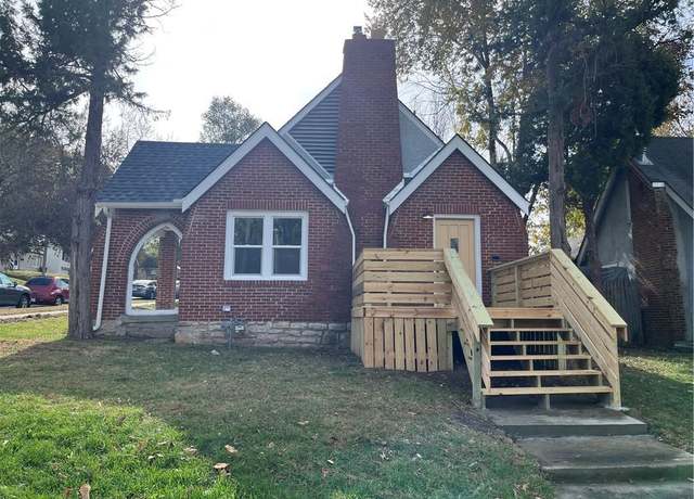 Property at 2819 E 63rd St, Kansas City, MO 64130, 3 beds, 1 bath