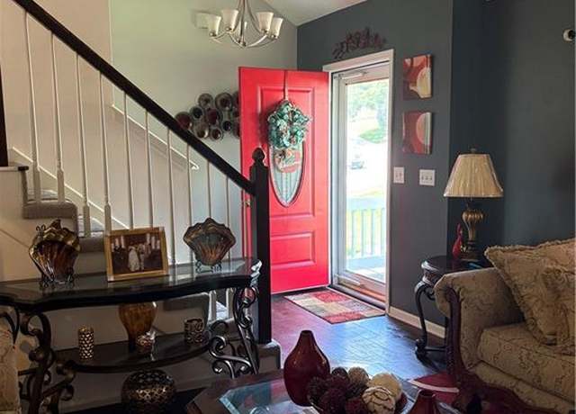Property at 6932 N Mercier St, Kansas City, MO 64118, 3 beds, 2.5 baths