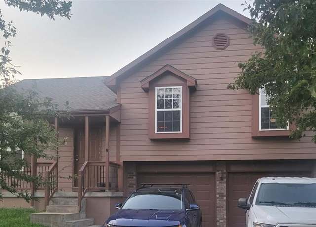 Property at 420 Spring Branch Dr, Raymore, MO 64083, 3 beds, 2.5 baths