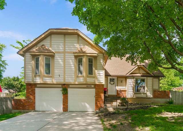 Property at 16220 W 144th St, Olathe, KS 66062, 4 beds, 2.5 baths