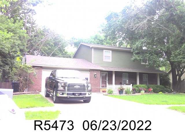 Property at 3027 Tomahawk Dr, Lawrence, KS 66049, 4 beds, 4 baths
