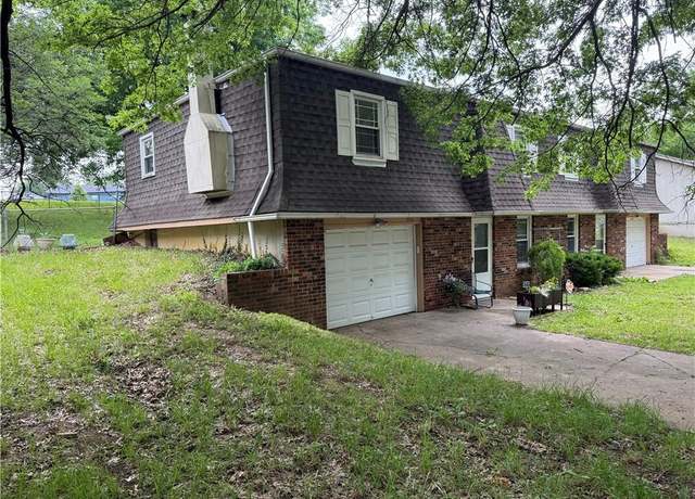 Property at 1410 SW 11th St, Blue Springs, MO 64015, 4 beds, 3 baths