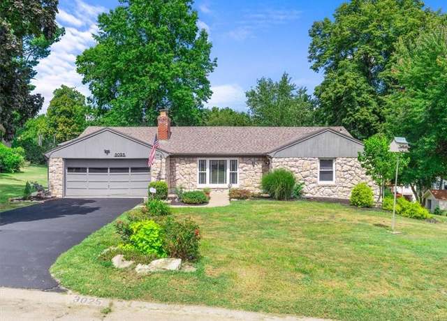 Property at 3025 Douglas St, St Joseph, MO 64506, 3 beds, 2 baths