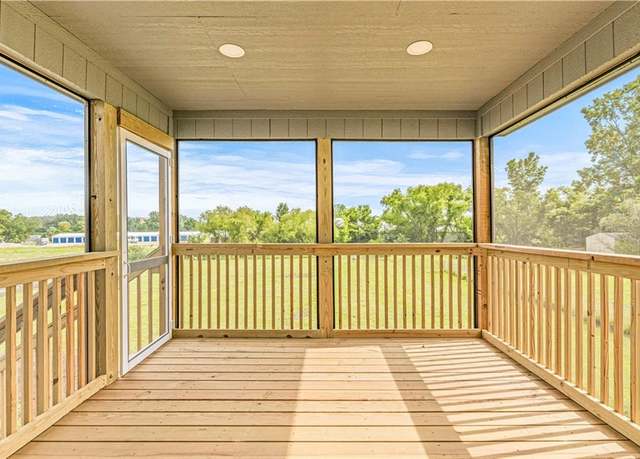 Property at 123 NW 171st Rd, Warrensburg, MO 64093, 4 beds, 3 baths