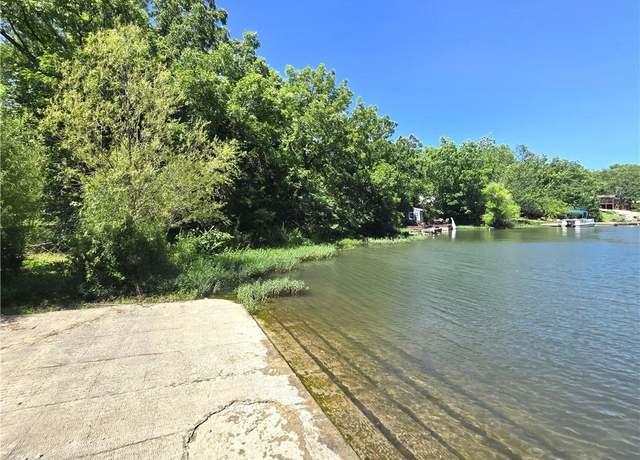 Property at 405 W Sugar Lake Dr, Mound City, KS 66056