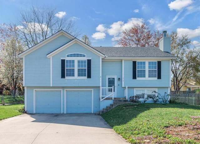 Property at 314 Shenandoah Dr, Raymore, MO 64083, 3 beds, 2.5 baths