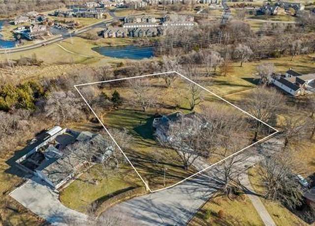 Property at 2517 Red Bridge Ter, Kansas City, MO 64131, 4 beds, 3.5 baths