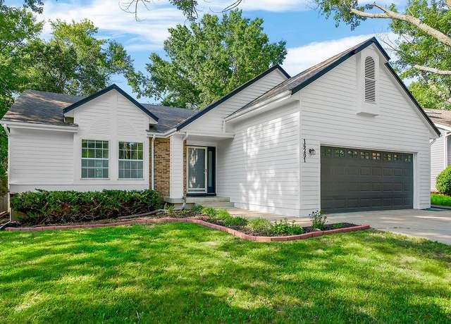Property at 16201 131st Ter, Olathe, KS 66062, 3 beds, 2.5 baths