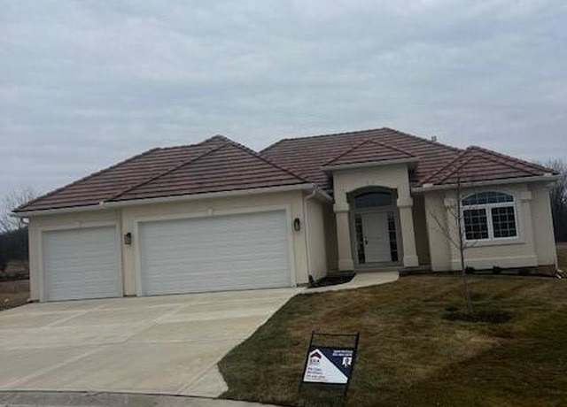 Property at 20913 E 37th Terrace Ct, Independence, MO 64057, 2 beds, 2.5 baths