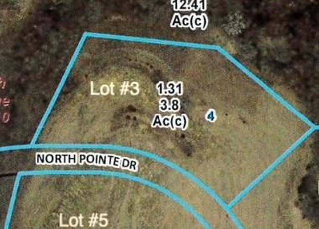 Property at 5411 N Pointe Dr, St Joseph, MO 64506