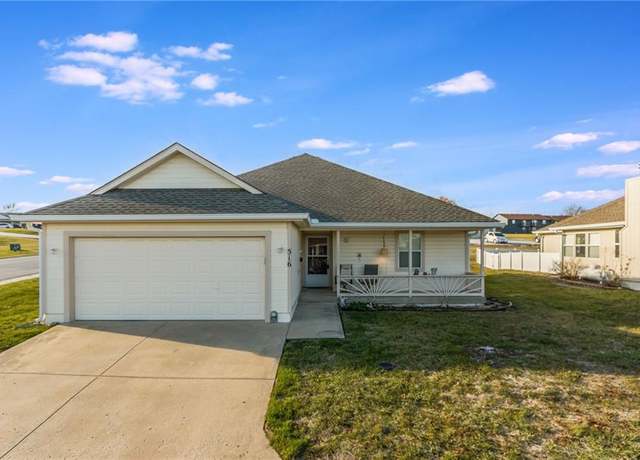 Property at 516 Saturn St, Raymore, MO 64083, 2 beds, 2 baths