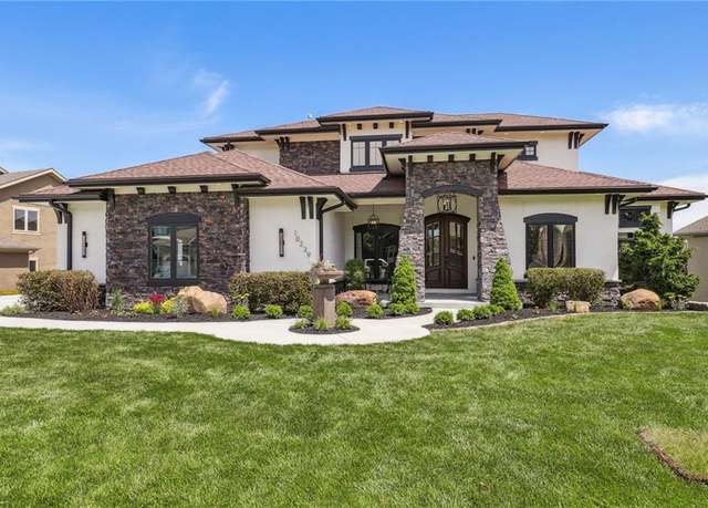 Property at 10239 N Kansas Ave, Kansas City, MO 64155, 5 beds, 5.5 baths