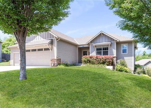 Property at 615 N Monterey Way, Lawrence, KS 66049, 4 beds, 3 baths