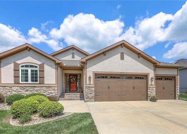 Property at 8018 NE 100th Ter, Kansas City, MO 64157, 4 beds, 3.5 baths