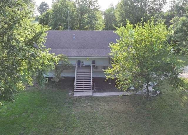 Property at 14587 166th St, Bonner Springs, KS 66012, 5 beds, 3 baths