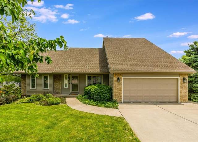 Property at 900 Cambridge Cir, Liberty, MO 64068, 4 beds, 3.5 baths