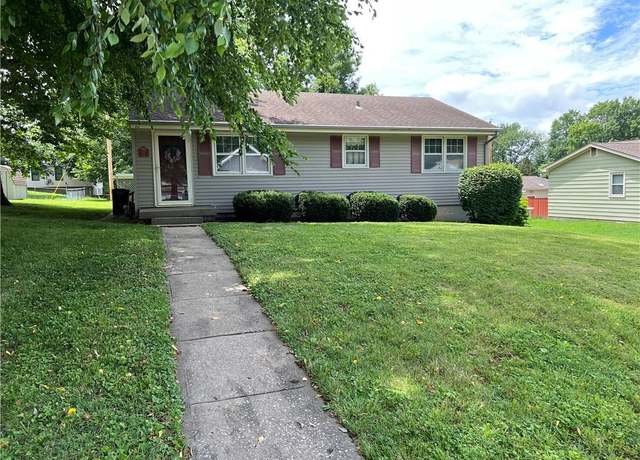 Property at 1317 Pawnee St, Leavenworth, KS 66048, 3 beds, 1 bath