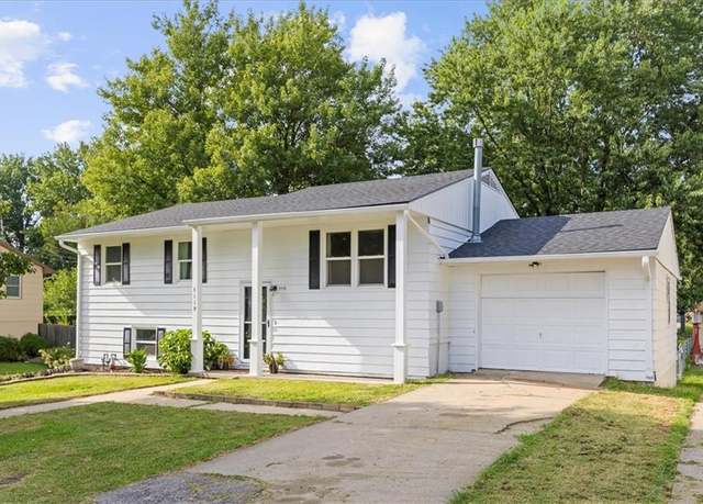Property at 3119 Jennifer Ln, Country Club, MO 64506, 3 beds, 2 baths