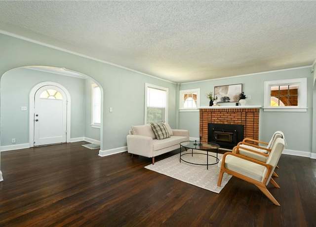 Property at 314 N Crysler Ave, Independence, MO 64050, 3 beds, 3 baths