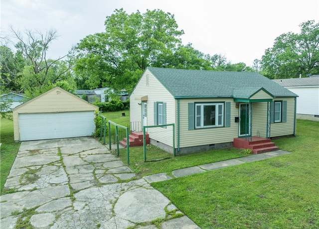 Property at 1307 W Martin St, Coffeyville, KS 67337, 2 beds, 2 baths