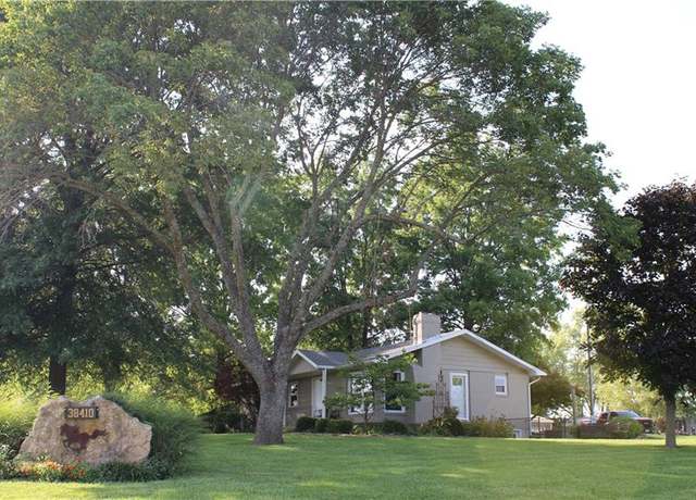 Property at 38410 E Cline Rd, Lone Jack, MO 64070, 3 beds, 1.5 baths