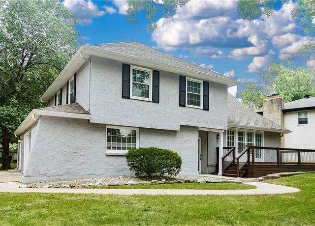 Property at 1111 S Clairborne Rd, Olathe, KS 66062, 4 beds, 2.5 baths