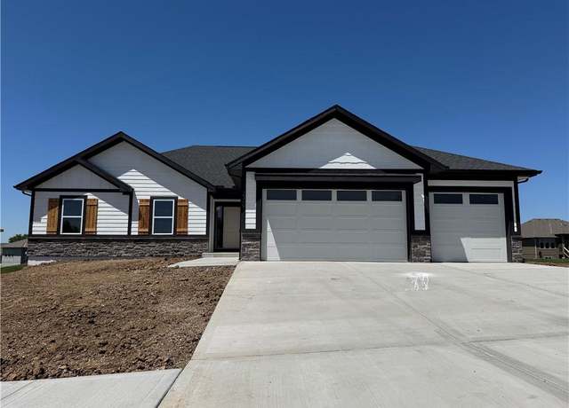Property at 2349 NE Colonnade Ave, Blue Springs, MO 64014, 3 beds, 2 baths