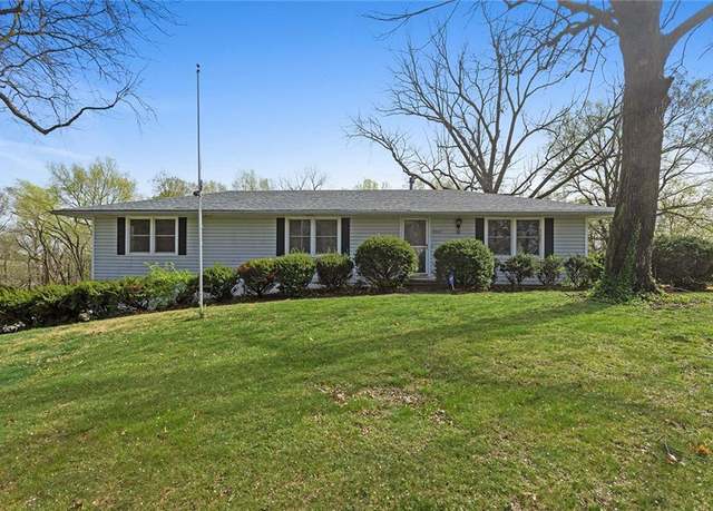 Property at 9382 N Cookingham Dr, Kansas City, MO 64157, 3 beds, 1 bath