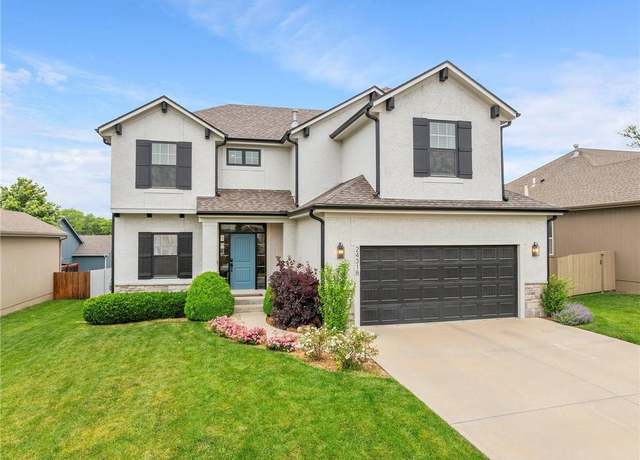 Property at 24318 W 91st Pl, Lenexa, KS 66227, 4 beds, 3.5 baths