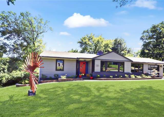 Property at 5 NW Briarcliff Rd, Kansas City, MO 64116, 3 beds, 1 bath