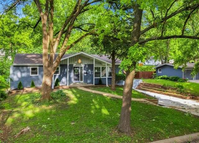 Property at 8741 Reeds Rd, Overland Park, KS 66207, 3 beds, 2 baths