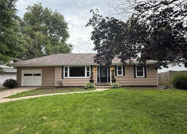 Property at 2614 Clay St, St Joseph, MO 64501, 2 beds, 2 baths